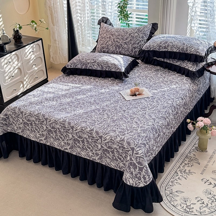 91家纺网 家纺一手货源 找家纺 金盛皇朝家纺 2025新款法式赫本风大花卉床盖四件套 如沐春风