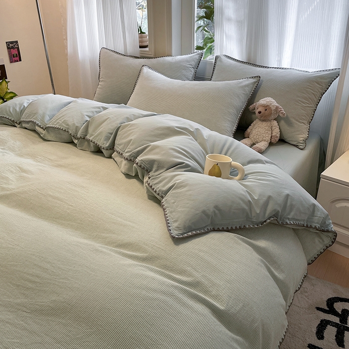 91家纺网 家纺一手货源 找家纺 蓝邻家纺 2025年新款全棉水洗棉贝壳边四件套系列 绿竖条