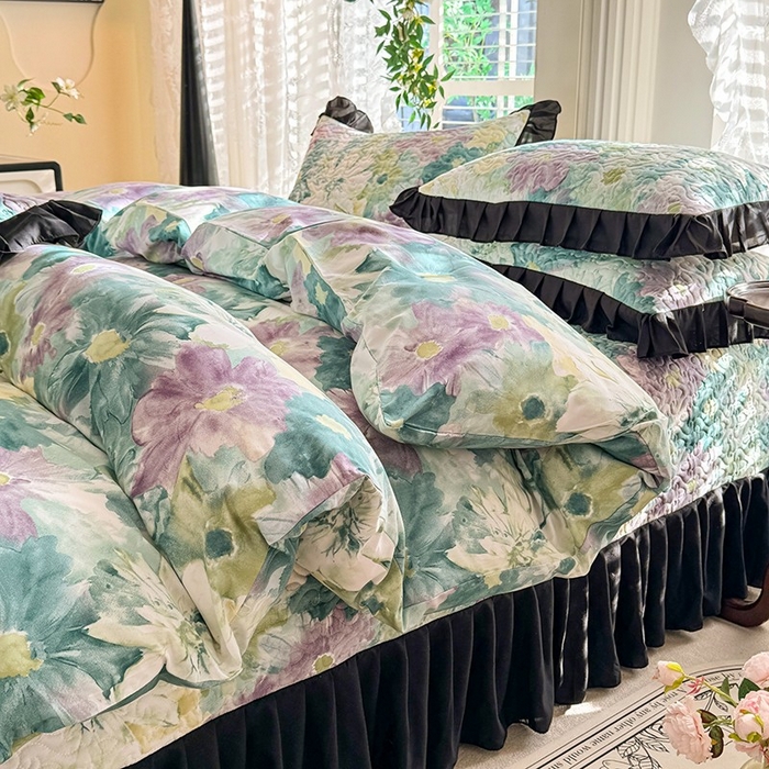 91家纺网 家纺一手货源 找家纺 金盛皇朝家纺 2025新款法式赫本风大花卉床盖四件套 水墨轻舞