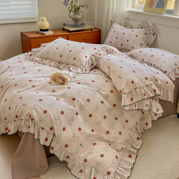 91家纺网 家纺一手货源 找家纺 寐居家纺 2025新款韩版舒柔绵四件套 花边款-莓莓熊