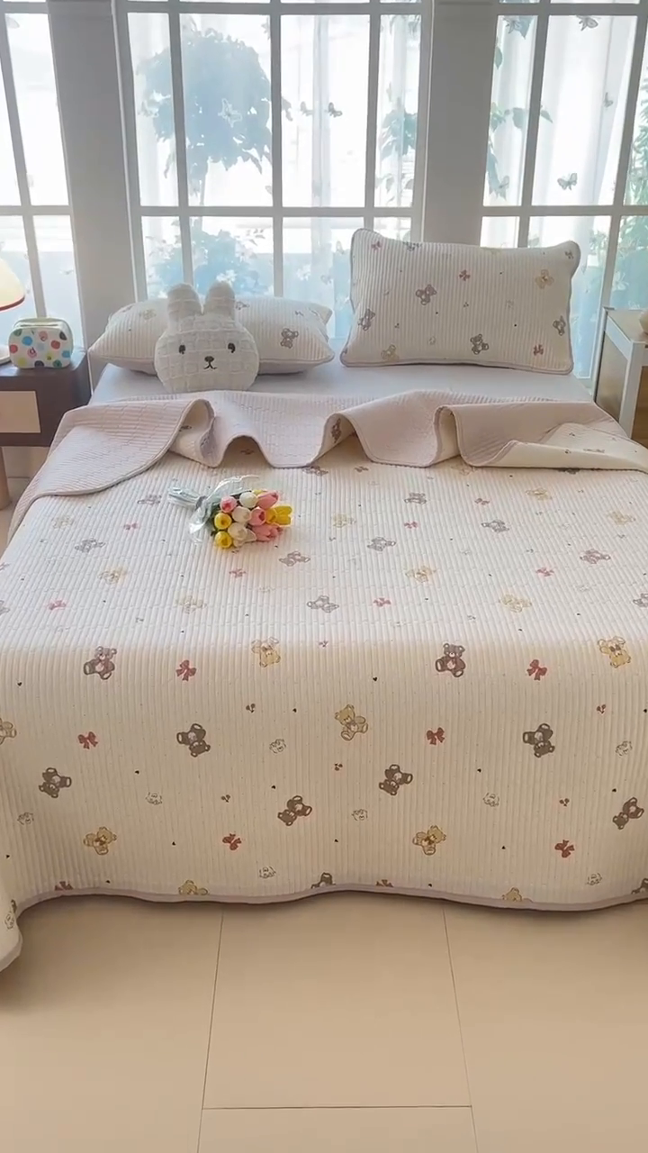 91家纺网 家纺一手货源 找家纺 恒尚居 2025新款全棉床盖床单小清新床垫床褥垫-跑量（四季款） 芭比熊