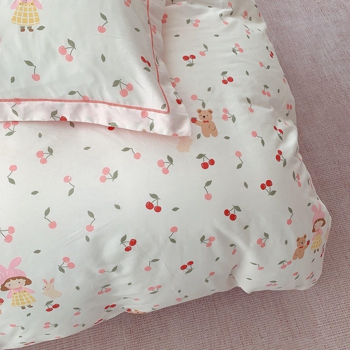 91家纺网 家纺一手货源 找家纺 奈萝家纺2025新款全棉 小号三件套 标准四件套 樱桃女孩