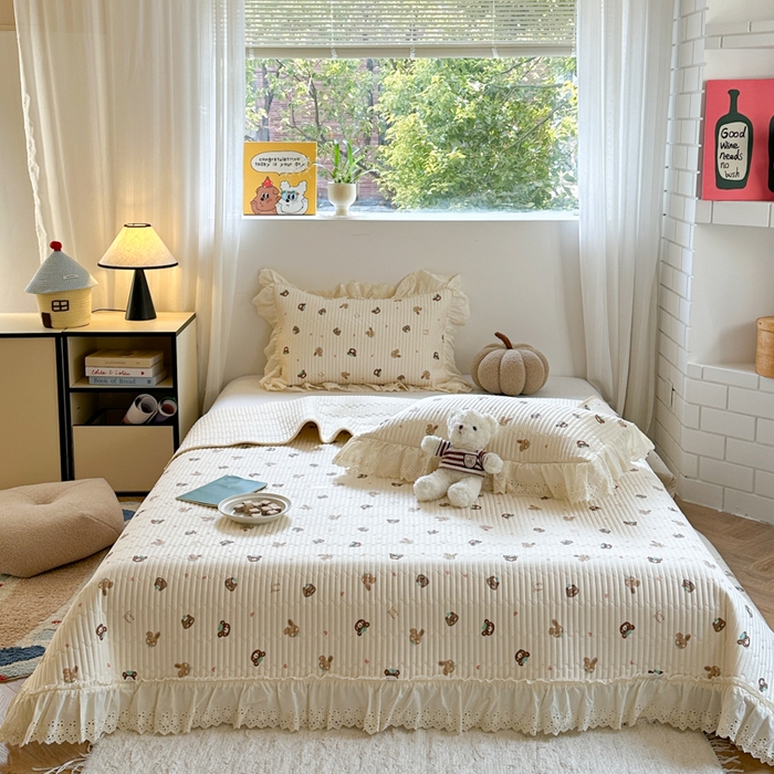 91家纺网 家纺一手货源 找家纺 （总）金丝鸟 2025全棉镂空白色花边款韩式床盖