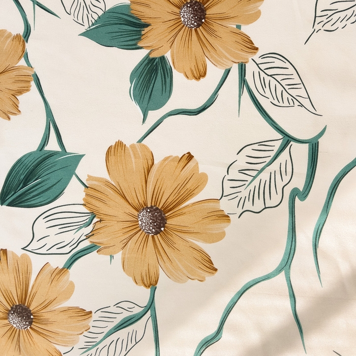 91家纺网 家纺一手货源 找家纺 极梦家纺（支持定制）  2025新款春秋130克加厚植物羊绒磨毛印花单床裙三件套 微微腾花