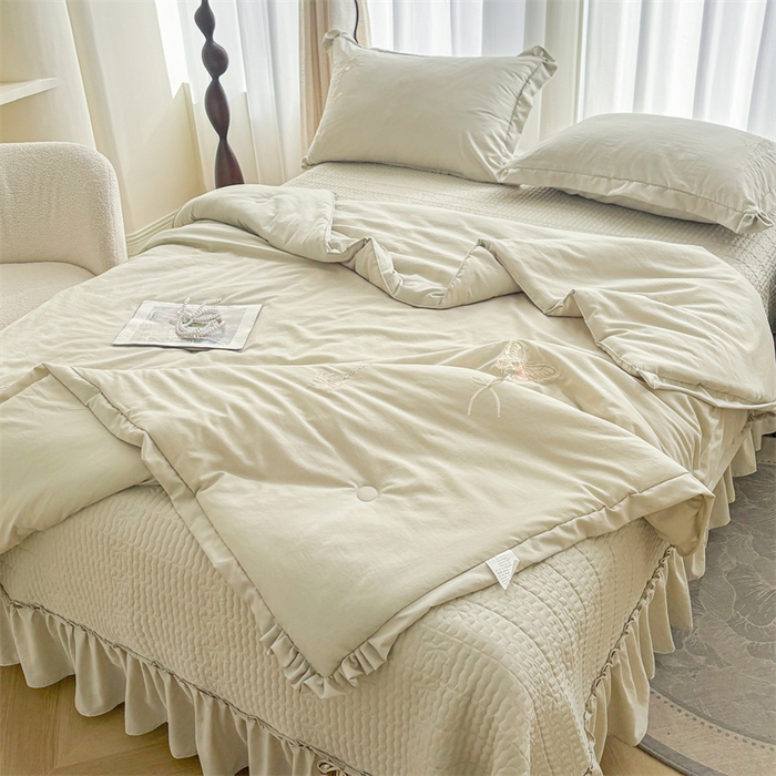 91家纺网 家纺一手货源 找家纺 恒爱家纺 2025新款糯糯棉庄生梦蝶单夏被 庄生梦蝶-翠绿