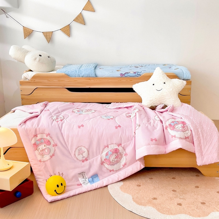 91家纺网 家纺一手货源 找家纺 御棉坊 2025新款A类三丽鸥凉感丝豆豆儿童夏被 甜蜜美乐蒂