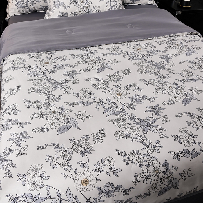 91家纺网 家纺一手货源 找家纺 千嘻汇2025新款水洗天丝真丝夏被四件套夏凉被空调被 枝蔓