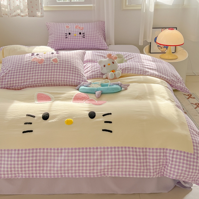 91家纺网 家纺一手货源 找家纺 2025春夏新款云朵棉水洗棉毛巾绣拼角工艺四件套 快乐猫咪-紫小格