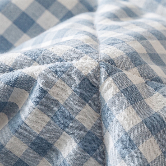 91家纺网 家纺一手货源 找家纺 恬思语家纺 2025新款全棉色织水洗棉棉花夏被  浅兰小格