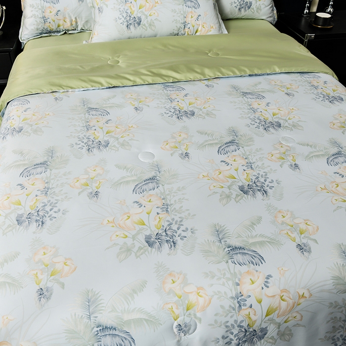 91家纺网 家纺一手货源 找家纺 千嘻汇2025新款水洗天丝真丝夏被四件套夏凉被空调被 贝加尔绿