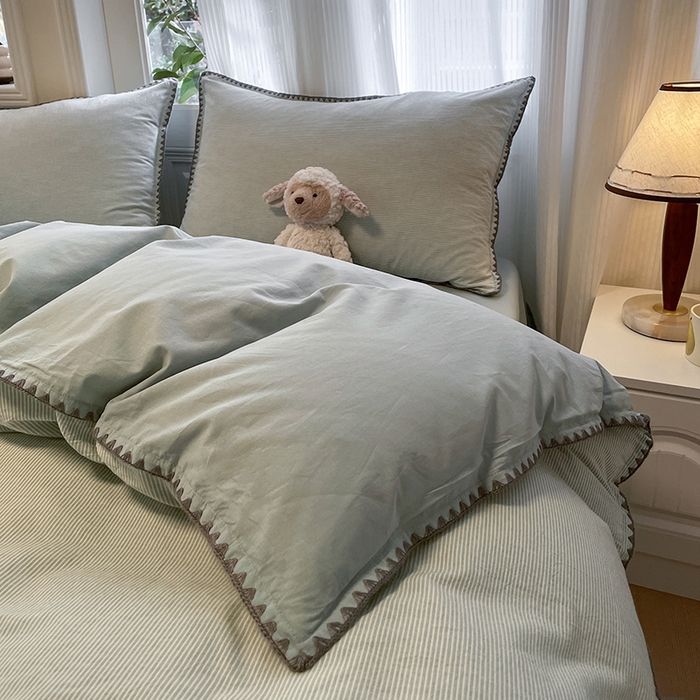 91家纺网 家纺一手货源 找家纺 蓝邻家纺 2025年新款全棉水洗棉贝壳边四件套系列 绿竖条