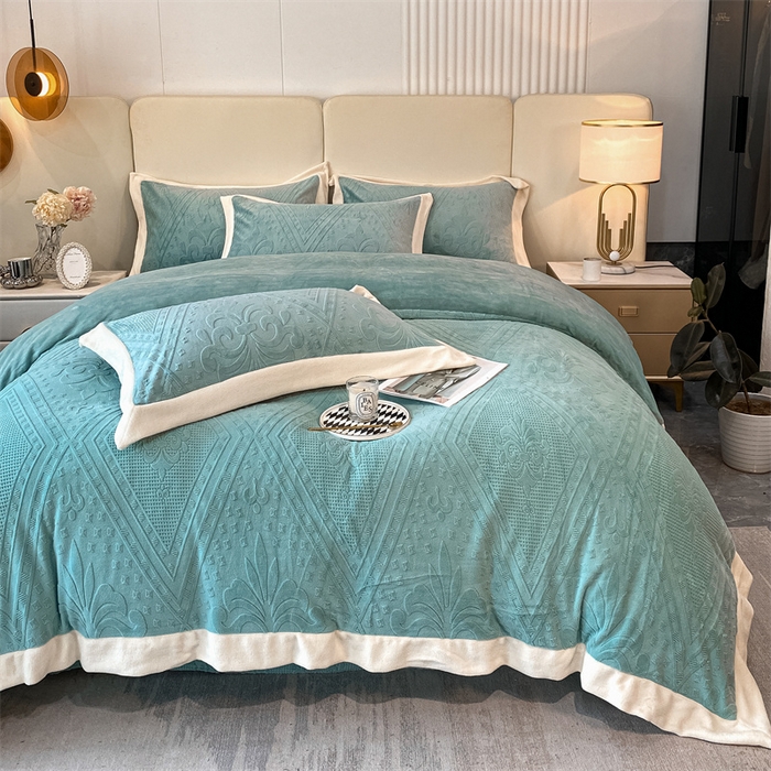 91家纺网 家纺一手货源 找家纺 金喜 2025新款高品质牛奶绒拼角四件套 南法假日-豆绿