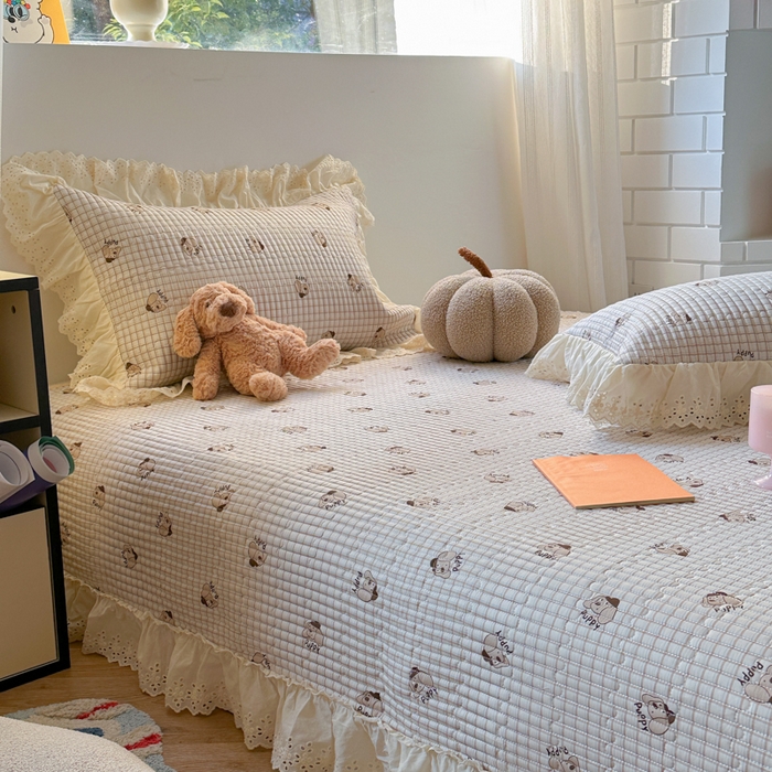 91家纺网 家纺一手货源 找家纺 金丝鸟 2025全棉镂空白色花边款韩式床盖 puppy小狗