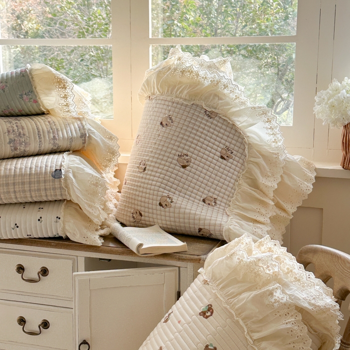 91家纺网 家纺一手货源 找家纺 （总）金丝鸟 2025全棉镂空白色花边款韩式床盖