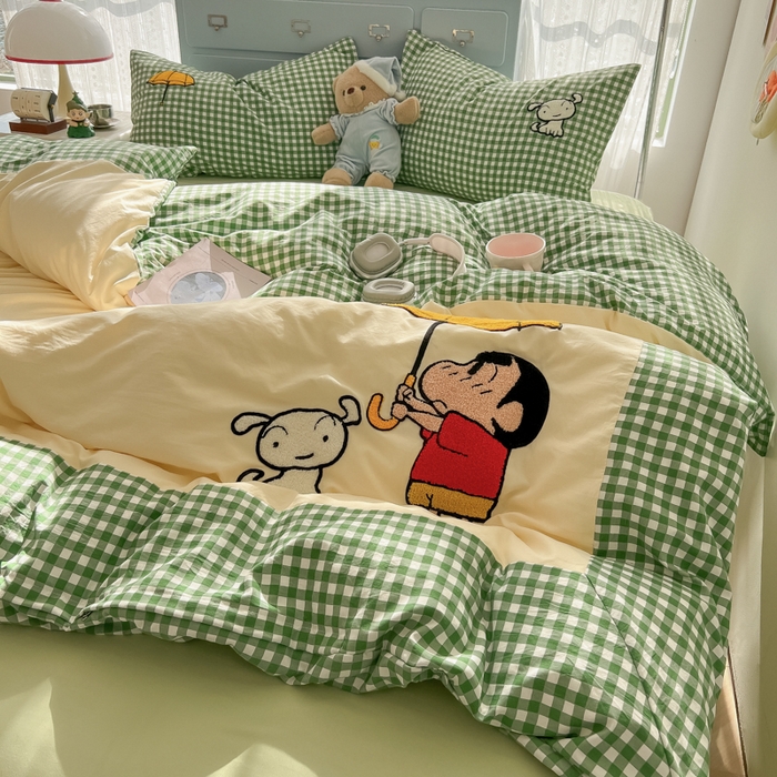 91家纺网 家纺一手货源 找家纺 2025春夏新款云朵棉水洗棉毛巾绣拼角工艺四件套 撑伞的小男孩-绿格