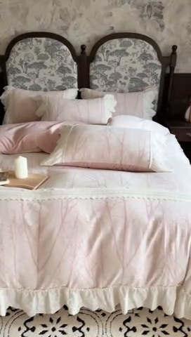 91家纺网 家纺一手货源 找家纺 亲亲公主 2025新款棉麻棉麻提花四件套 秘意-粉色