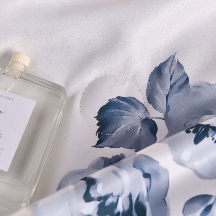 91家纺网 家纺一手货源 找家纺 千嘻汇2025新款水洗天丝真丝夏被四件套夏凉被空调被 花韵