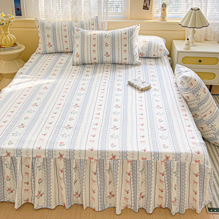 91家纺网 家纺一手货源 找家纺 极梦家纺（支持定制）  2025新款春秋130克加厚植物羊绒磨毛印花单床裙三件套 蓝莓芝士