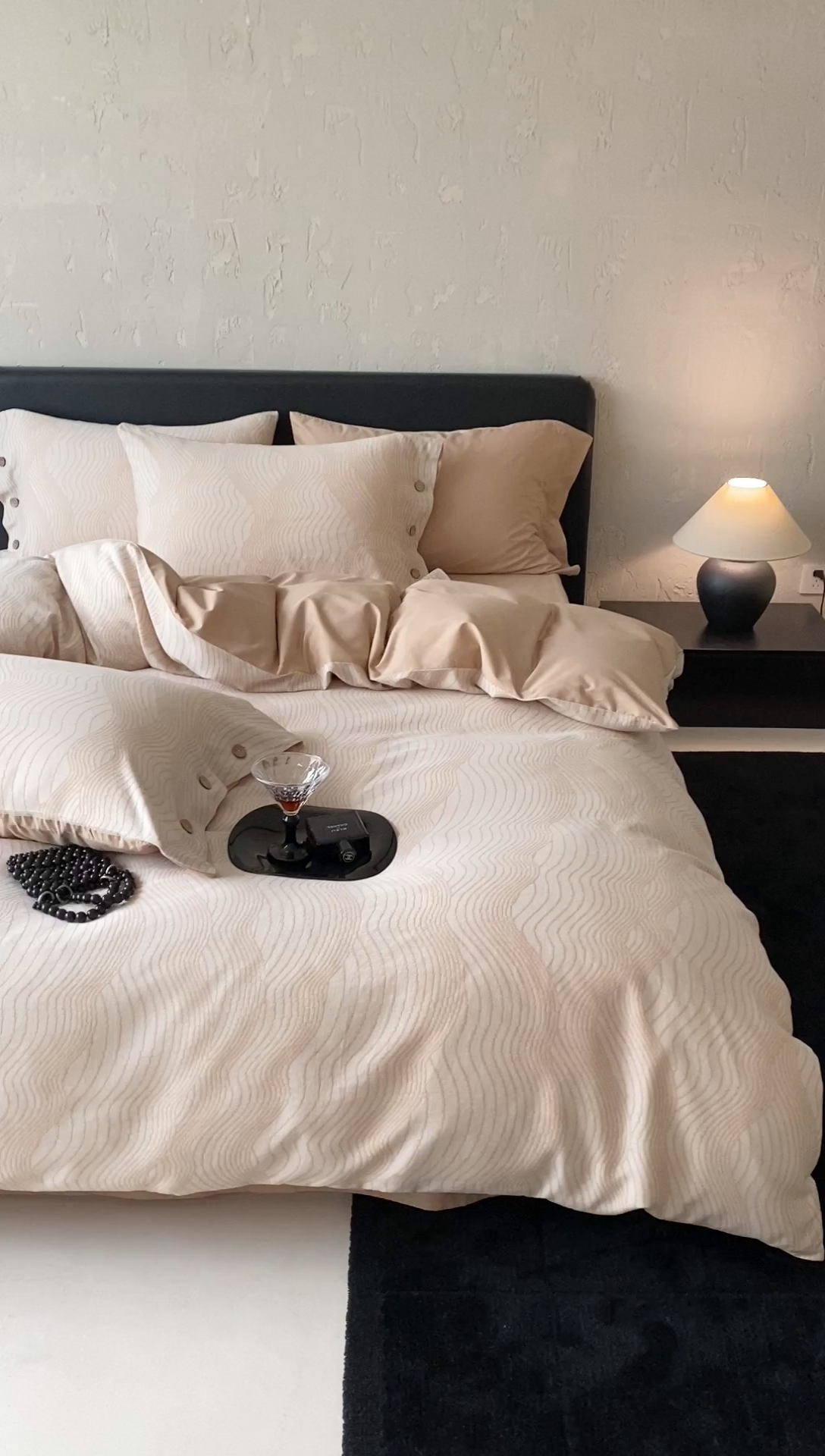 91家纺网 家纺一手货源 找家纺 旷野 2025新款全棉色织提花四件套 听潮-奶咖