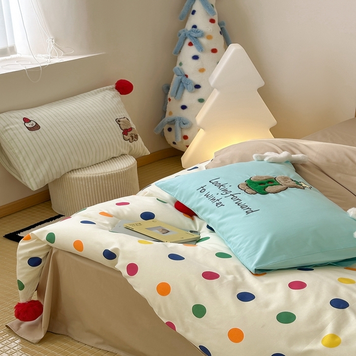 91家纺网 家纺一手货源 找家纺 桔子家纺 2025新款水洗棉蝴蝶结卡通系列 圣诞波点（棉）