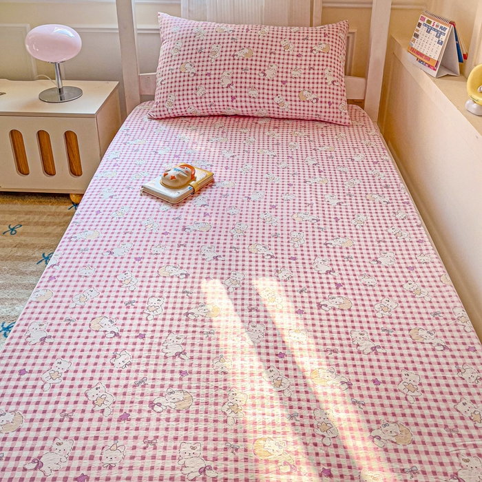 91家纺网 家纺一手货源 找家纺 纽缦家纺 2025新款云感提花双层纱学生床笠 猫猫晚宴