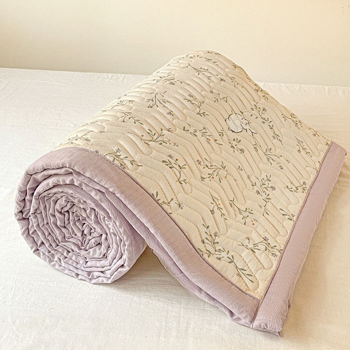 91家纺网 家纺一手货源 找家纺 纽缦家纺 2025新款云感提花双层纱学生床垫 森田野园