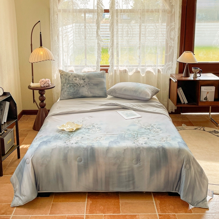 91家纺网 家纺一手货源 找家纺 小禹仔 2025新款针织凉感丝印花夏被夏凉被 花开远山咖