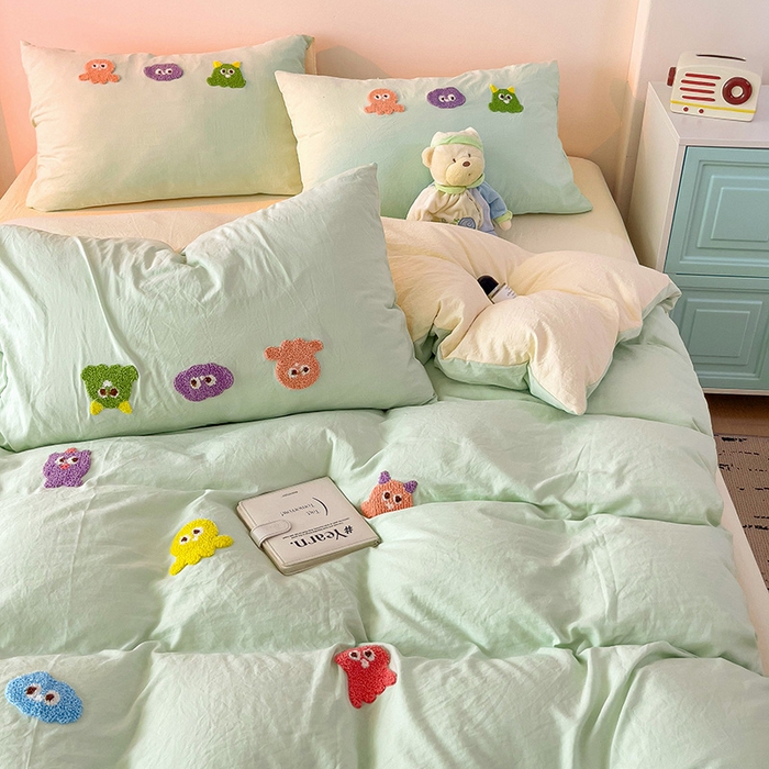 91家纺网 家纺一手货源 找家纺 韩巢家纺  2025超柔水洗棉毛巾绣床上用品四件套-小精灵系列（提供卖家秀 ） 小精灵浅黄绿