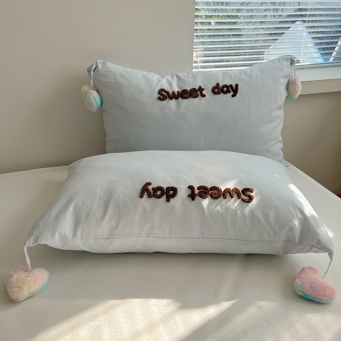 91家纺网 家纺一手货源 找家纺 丽涵 2025新款水洗棉爱心球球单品枕套 甜蜜一天-蓝