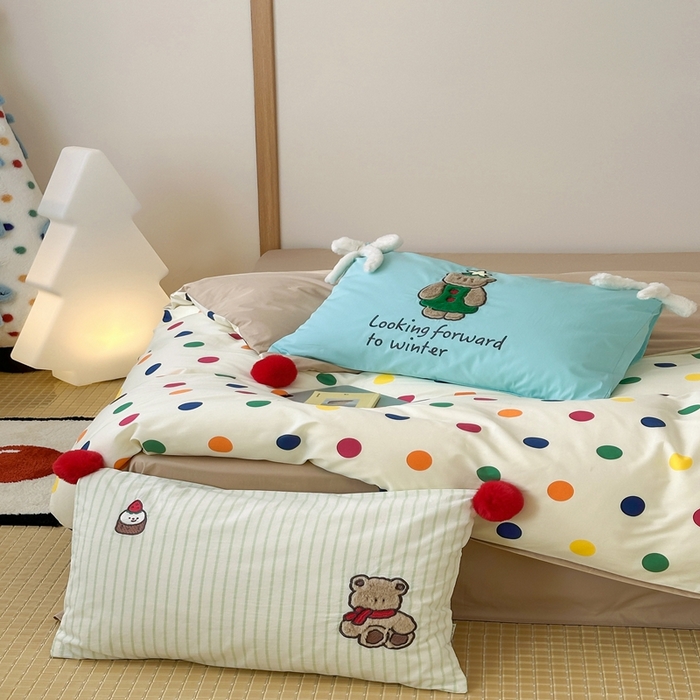 91家纺网 家纺一手货源 找家纺 桔子家纺 2025新款水洗棉蝴蝶结卡通系列 圣诞波点（棉）