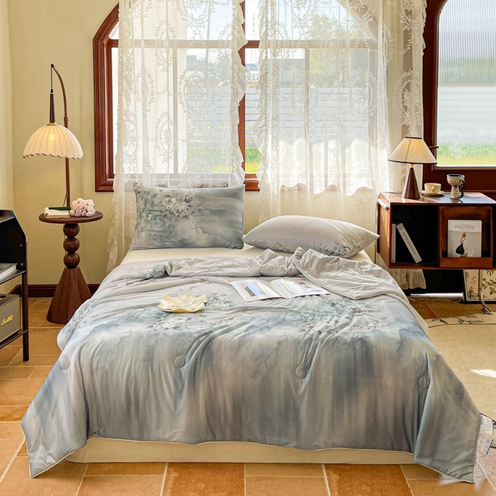 91家纺网 家纺一手货源 找家纺 小禹仔 2025新款针织凉感丝印花夏被夏凉被 花开远山咖