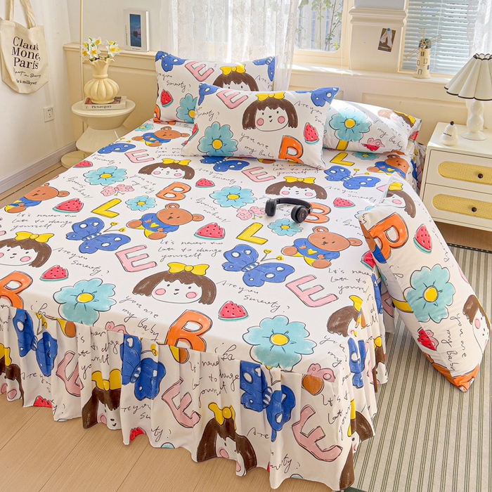 91家纺网 家纺一手货源 找家纺 极梦家纺（支持定制）  2025新款春秋130克加厚植物羊绒磨毛印花单床裙三件套 樱桃丸子