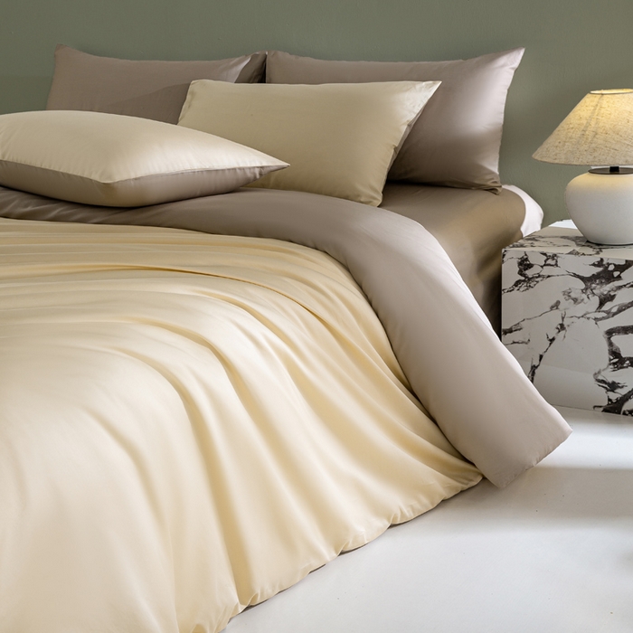 91家纺网 家纺一手货源 找家纺 沃尔居 2025新款全棉长绒棉四件套纯色贡缎纯棉被套床笠款三件套 奶昔白+奶咖