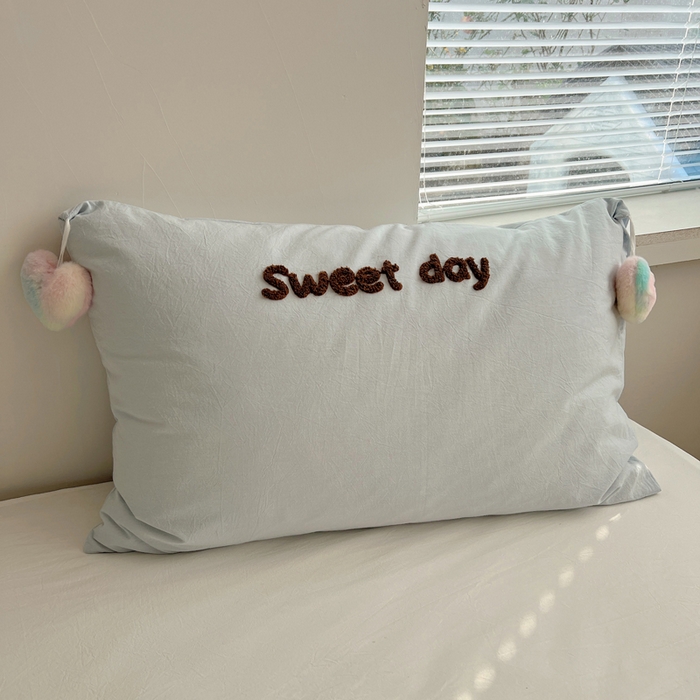 91家纺网 家纺一手货源 找家纺 丽涵 2025新款水洗棉爱心球球单品枕套 甜蜜一天-蓝