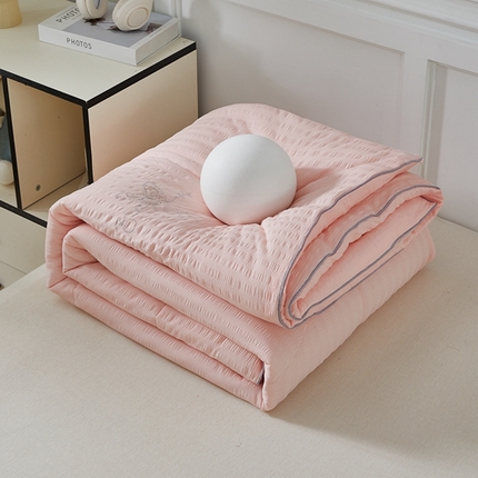 91家纺网 家纺一手货源 找家纺 （总）羽涵家纺 2025新款抗菌皱皱纱水洗棉绒夏被