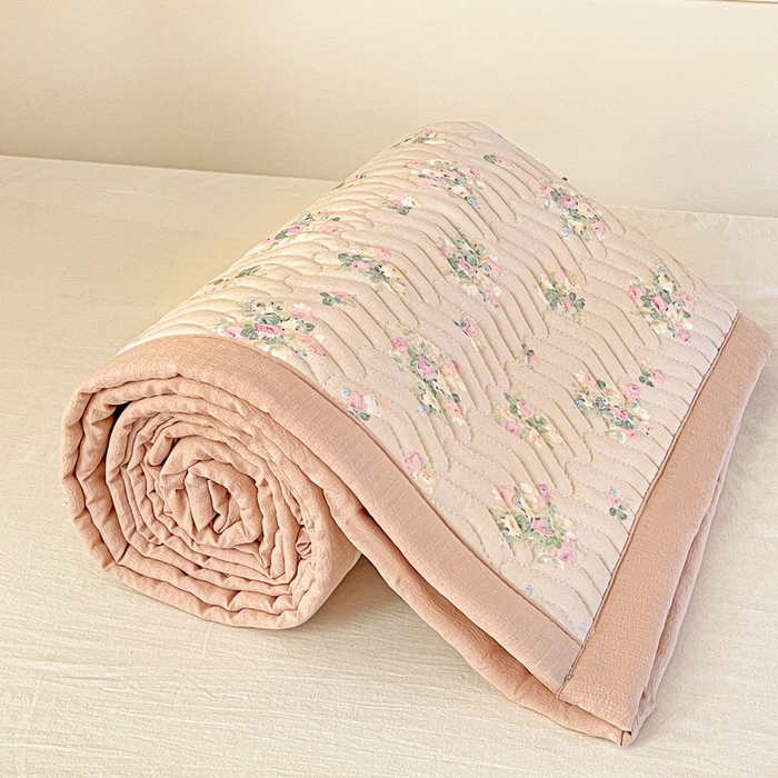 91家纺网 家纺一手货源 找家纺 纽缦家纺 2025新款云感提花双层纱学生床垫 暗恋