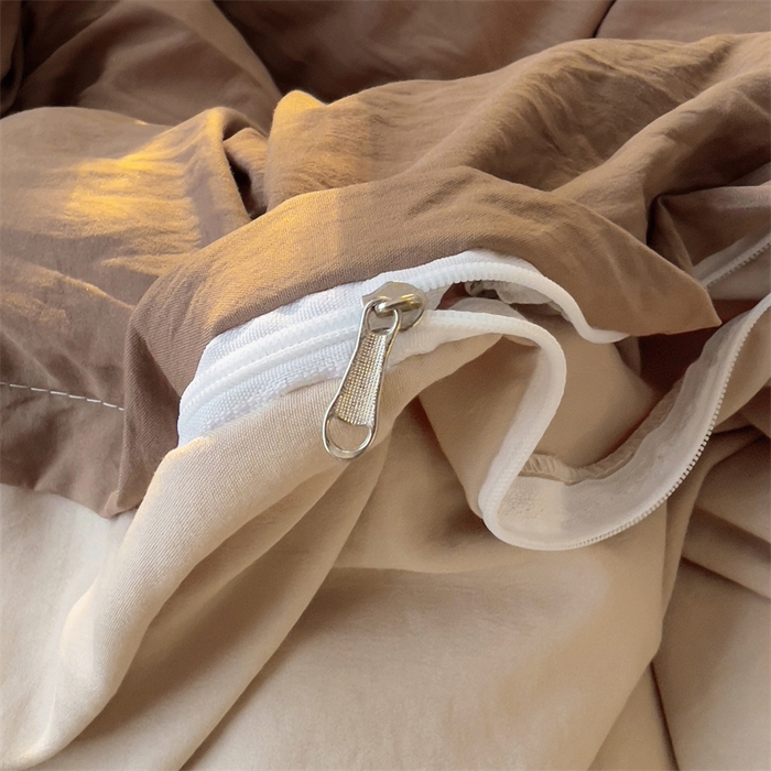 91家纺网 家纺一手货源 找家纺 易辰美 2025新款超柔水洗棉毛巾绣四件套 趣味熊(奶杏+卡其)