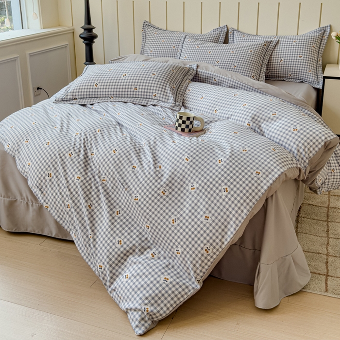 91家纺网 家纺一手货源 找家纺 可思家纺2025新款可思-简单款双层纱套件 樱桃小格蓝