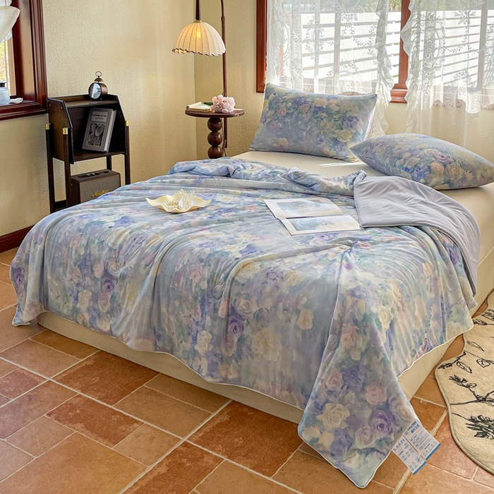 91家纺网 家纺一手货源 找家纺 小禹仔 2025新款针织凉感丝印花夏被夏凉被 迷香紫