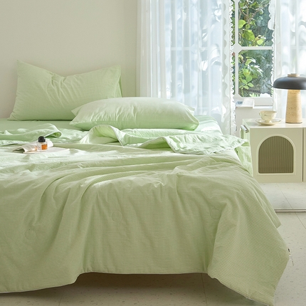91家纺网 家纺一手货源 找家纺 玖弘家居 2025新款亲肤舒适大豆被夏被系列 绿细格-滚边款