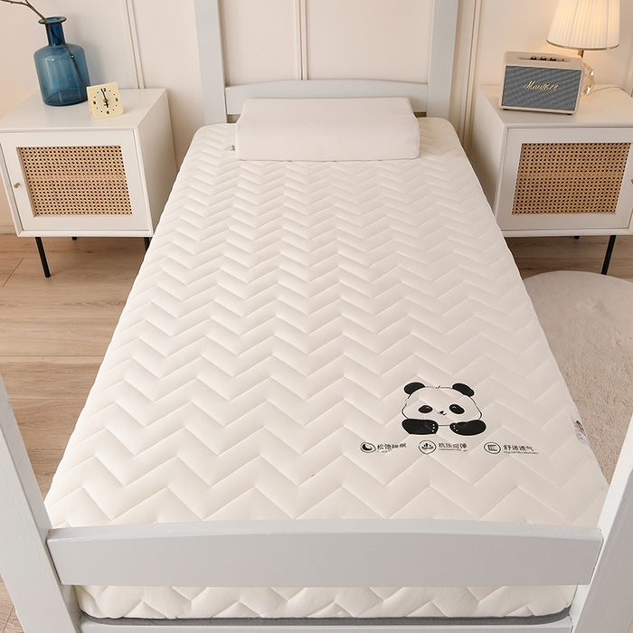 91家纺网 家纺一手货源 找家纺 亿丁点床垫 2025新款牛奶丝学生和地铺专用床垫 熊猫头白