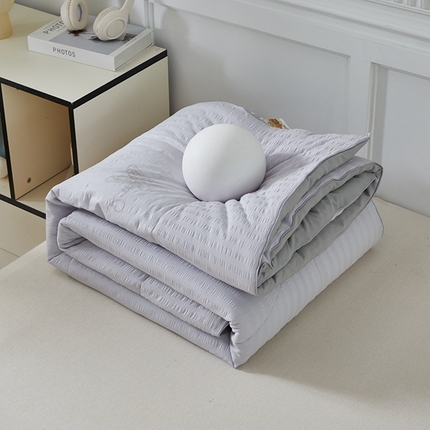 羽涵家纺 2025新款抗菌皱皱纱水洗棉绒冬被 云雾灰