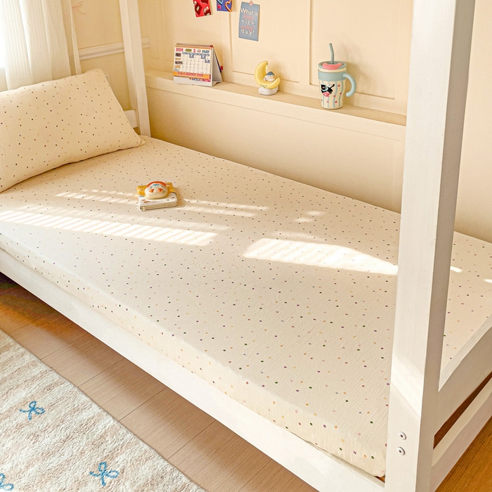 91家纺网 家纺一手货源 找家纺 纽缦家纺 2025新款云感提花双层纱学生床笠 波点世界