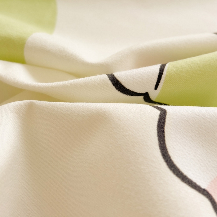 91家纺网 家纺一手货源 找家纺 极梦家纺（支持定制）  2025新款春秋130克加厚植物羊绒磨毛印花单床裙三件套 多彩萌熊