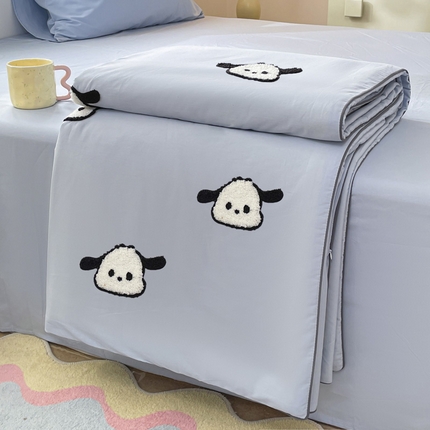 91家纺网 家纺一手货源 找家纺 莱登卡奴 2025新款全棉水洗棉毛巾绣大豆夏被子被芯 帕恰灰