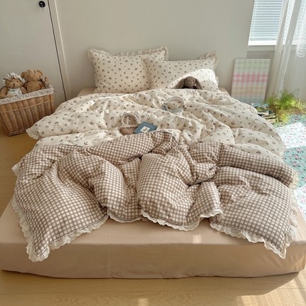 2025新款春日碎花云朵泡泡纱花边套件 咖格蘑菇