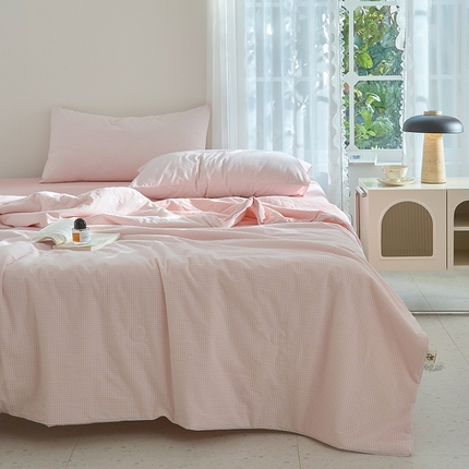 91家纺网 家纺一手货源 找家纺 （总）玖弘家居 2025新款亲肤舒适大豆被夏被系列