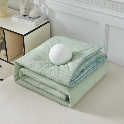 91家纺网 家纺一手货源 找家纺 （总）羽涵家纺 2025新款抗菌皱皱纱水洗棉绒夏被