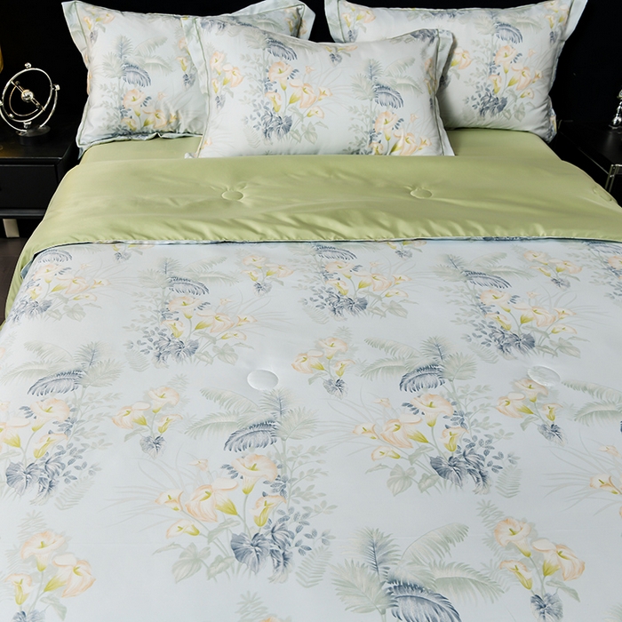 91家纺网 家纺一手货源 找家纺 千嘻汇2025新款水洗天丝真丝夏被四件套夏凉被空调被 贝加尔绿