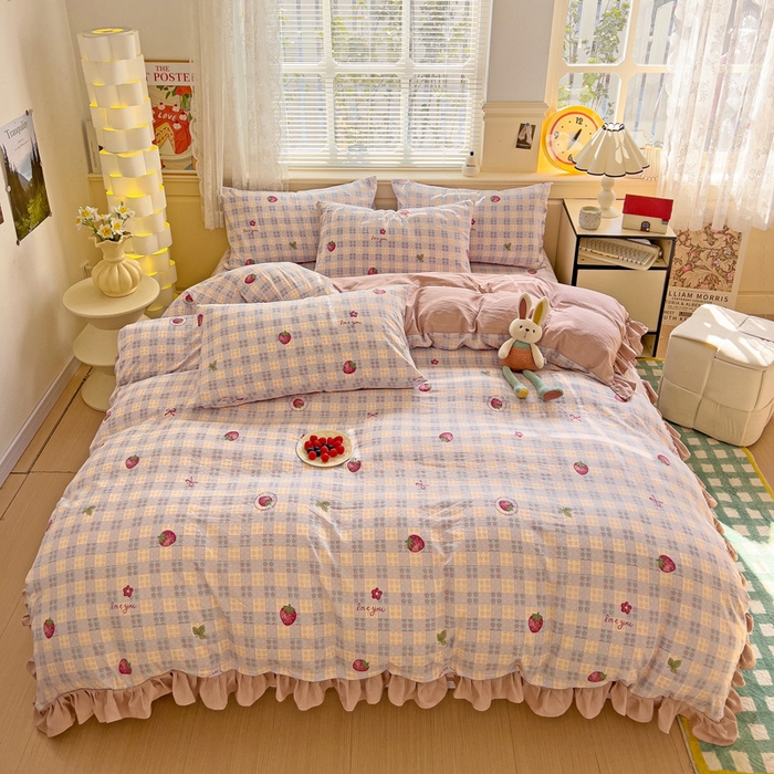 91家纺网 家纺一手货源 找家纺 纽缦家纺 2025新款云感提花双层纱韩版四件套 有草莓的地方